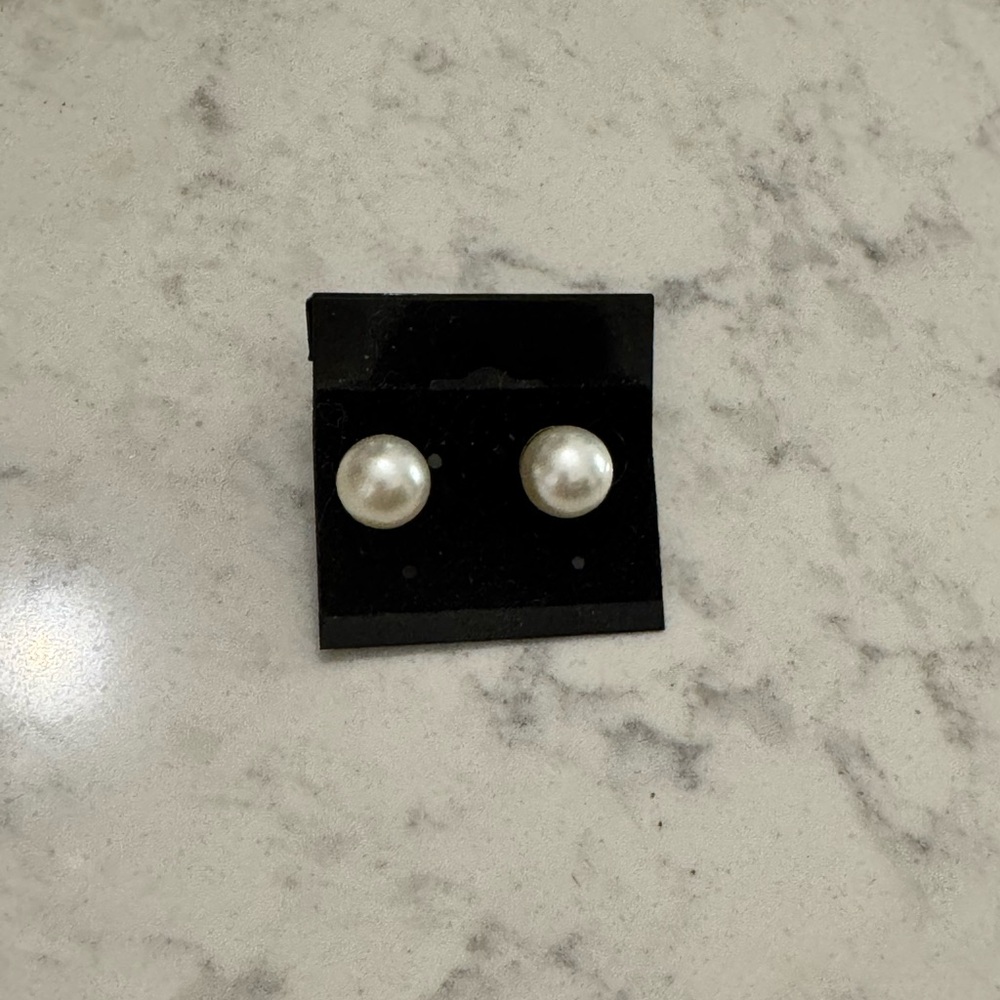 Pink Lily White Pearl Earrings